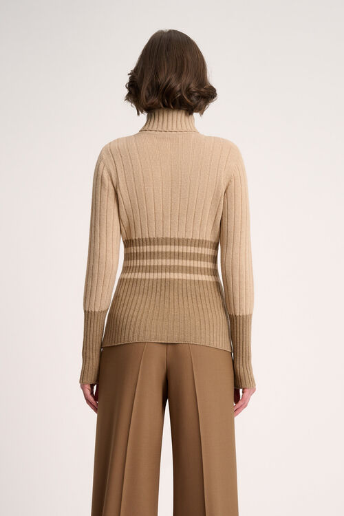 Водолазка бежевая Charlot