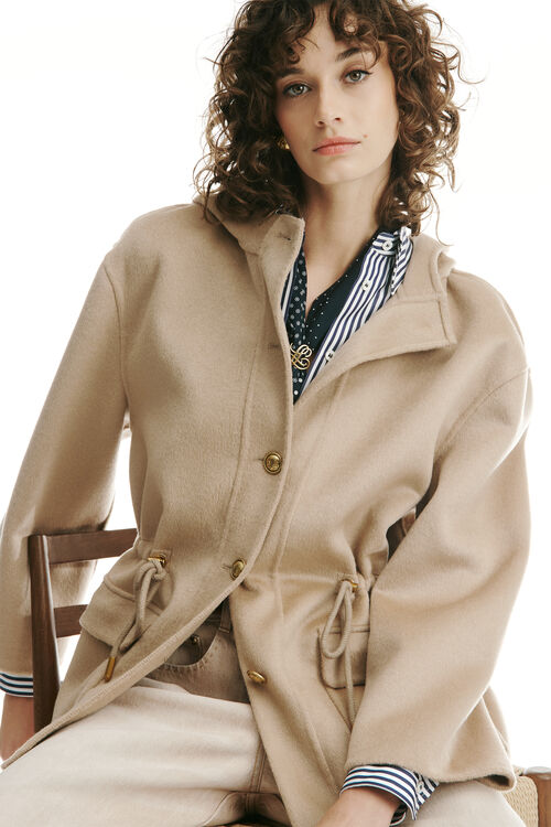 Куртка женская VICINATO